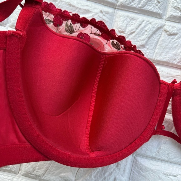 Cacique - Lane Bryant Red Cherries Lightly Lined French Balconette Bra 42DDD - Picture 5 of 8